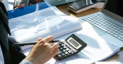 Jak czytać warunki pożyczki i na które zapisy zwrócić uwagę?